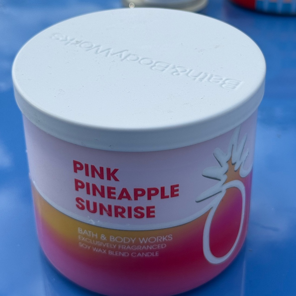 Bath & Body Works Pink Pineapple Sunrise Candle